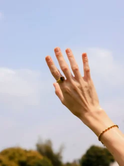 Minimalist Oval Ring