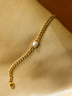 Modern Edge Pearl ARMBAND