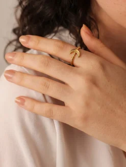 Moon Kiss Ring