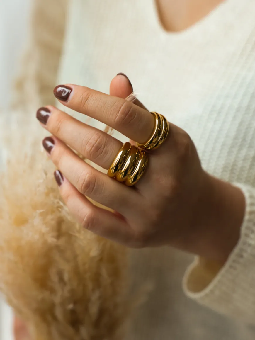 Neo Orbit Ring