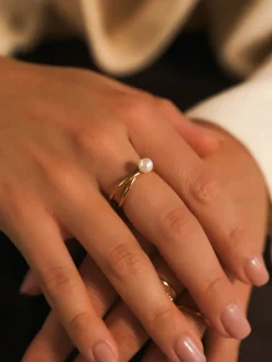 Pearl Twist Ring