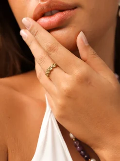 Petal Circle Ring