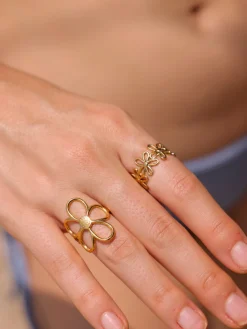 Petal Dance Ring
