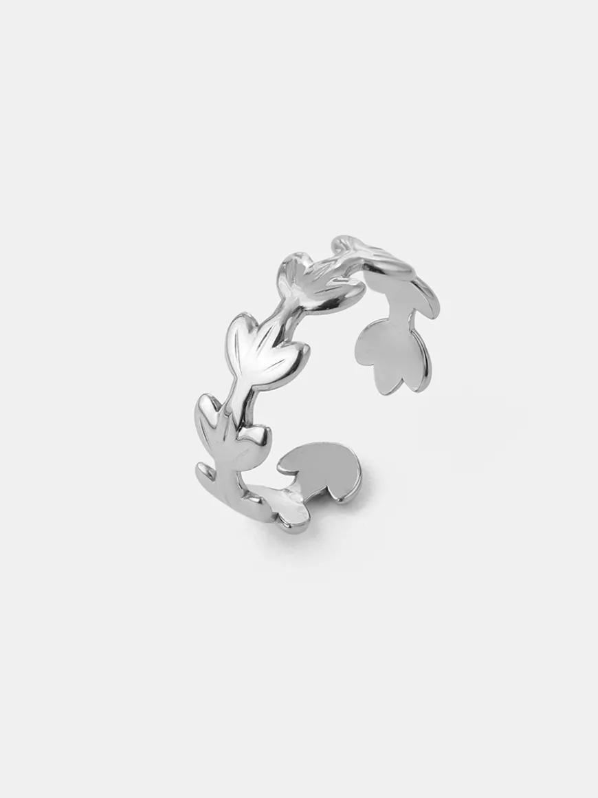 Petal Loop Ring