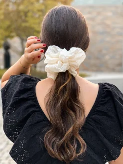 Puffy Lace Scrunchie White