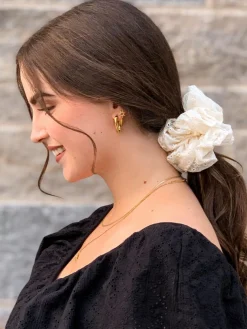 Puffy Lace Scrunchie White