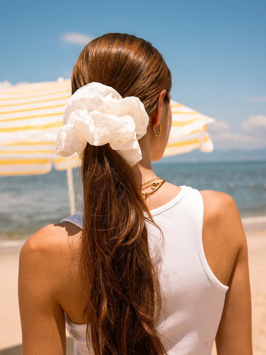 Puffy Lace Scrunchie White