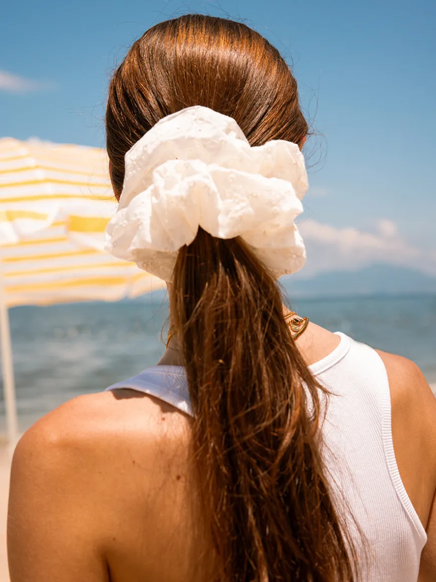 Puffy Lace Scrunchie White