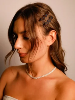 Ripple White Hairpin
