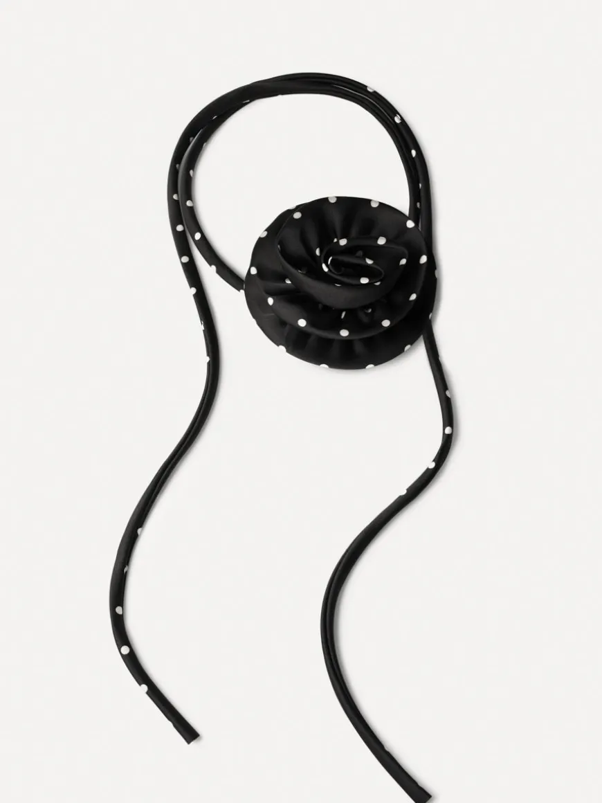 Rose Embrace Black Choker