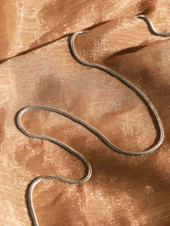 Round Sleek Long Kette