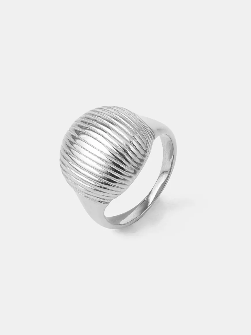 Sculpted Shine Ring