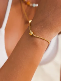 Serene Elegance ARMBAND