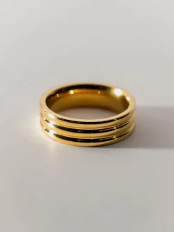 Shining Layer Ring