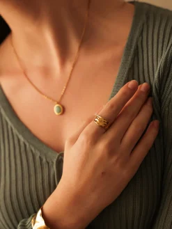 Shiny Aura Ring