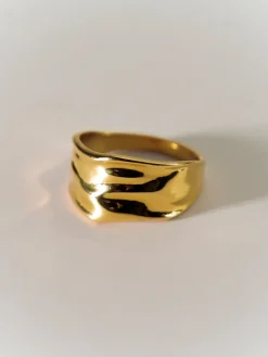Shiny Aura Ring