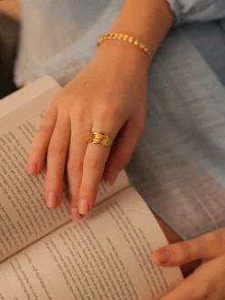 Shiny Aura Ring