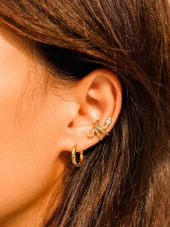 Small Half Texture Hoop Ohrringe