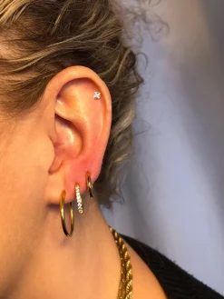 Square Spark Titan Piercing