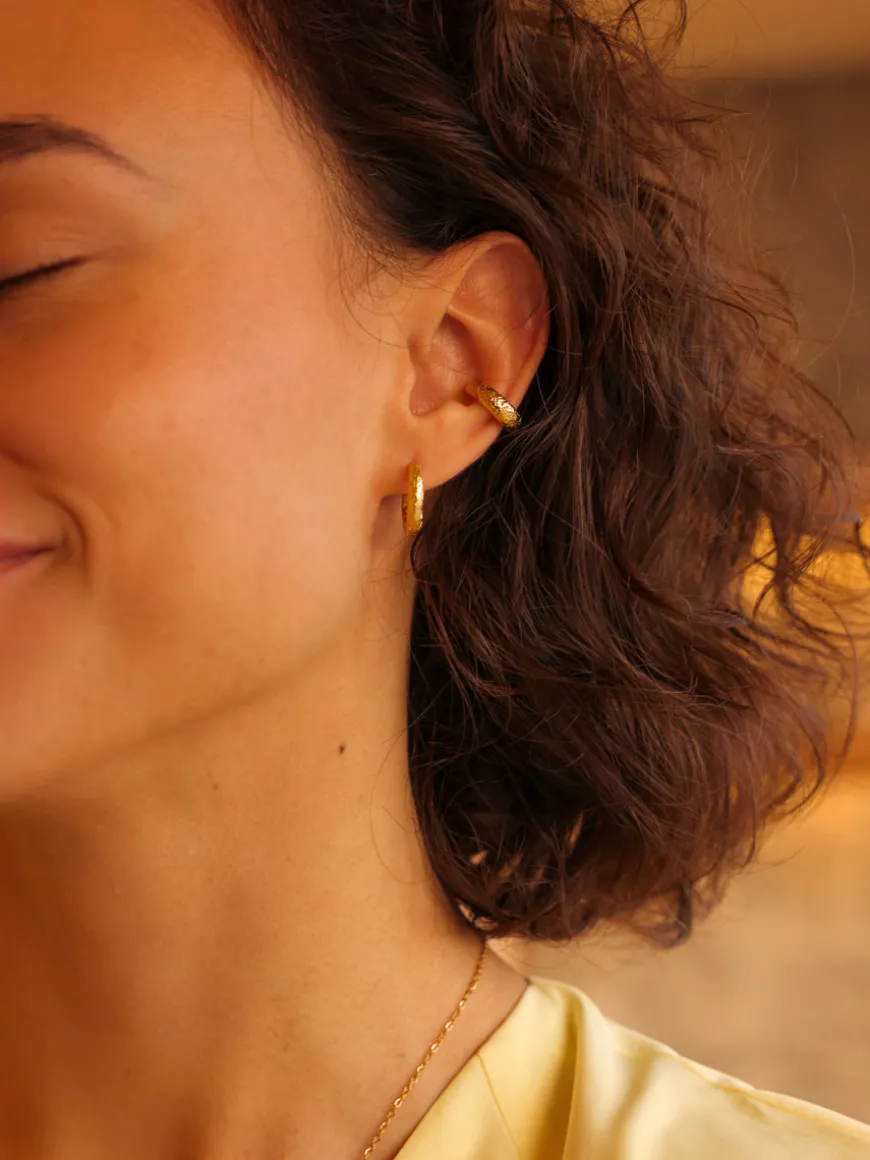 Textured Touch Earcuff