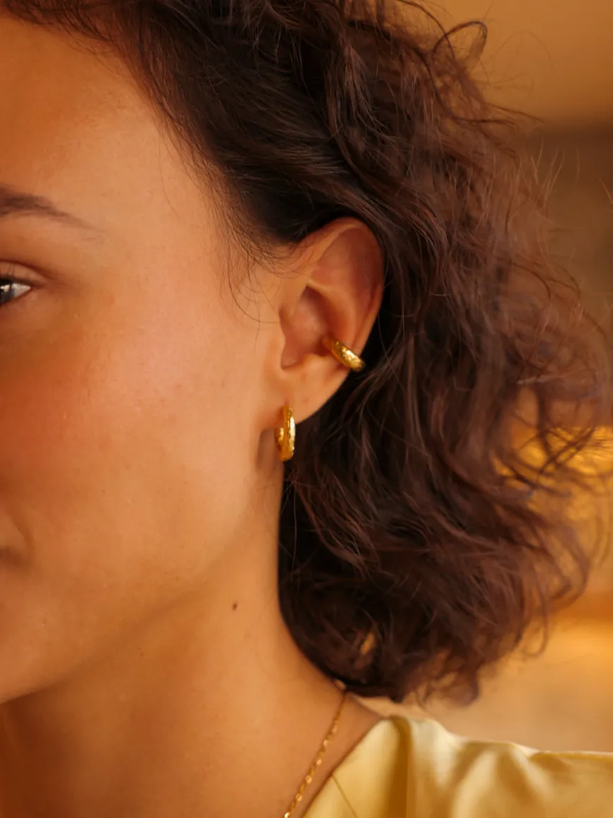 Textured Touch Earcuff