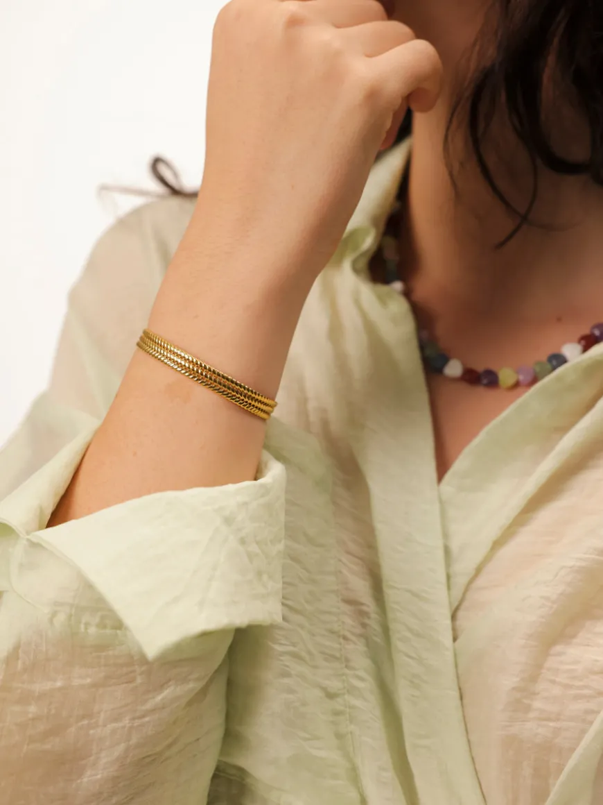 True Balance Armcuff