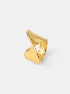 Twisted Beauty Ring