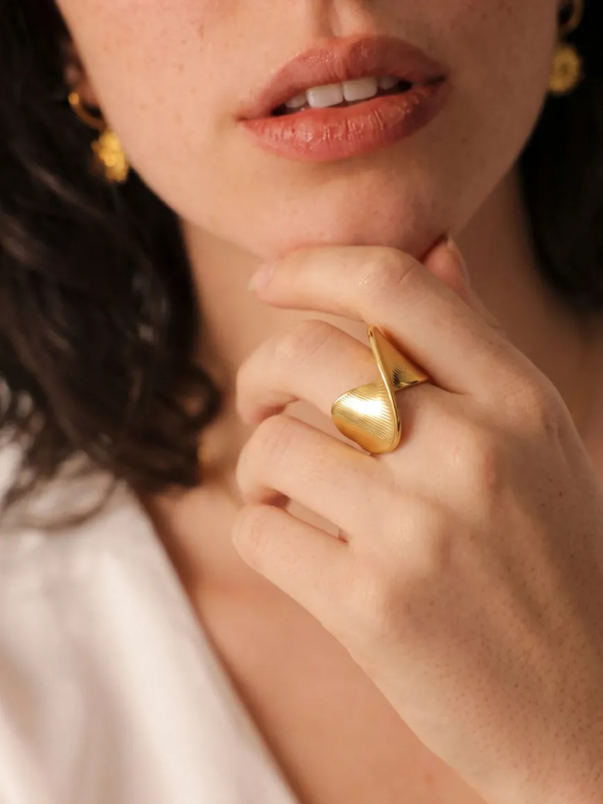 Twisted Beauty Ring