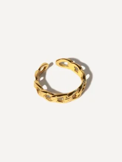 Twisted Knot Ring