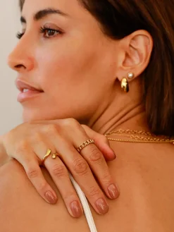 Twisted Knot Ring