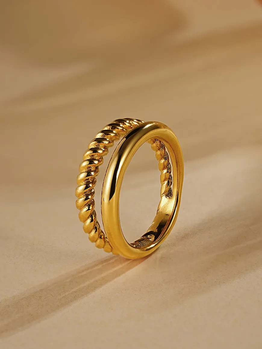 Two Track Ring