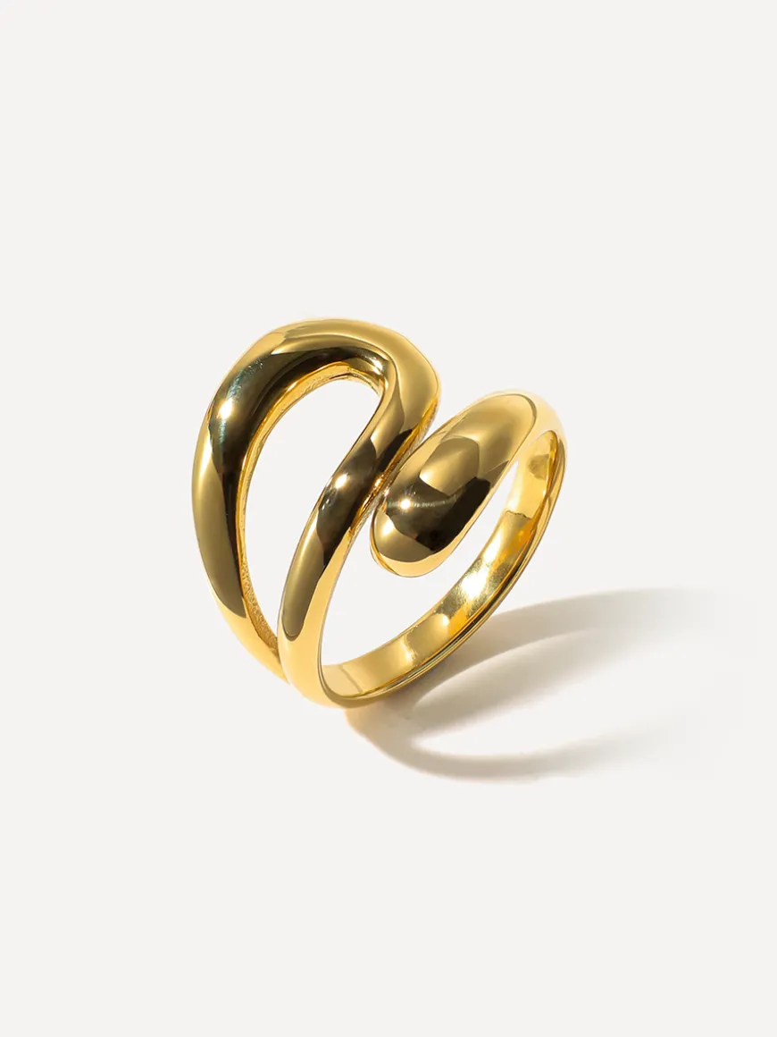 Waltz Circle Ring