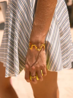 Wave Grace Ring