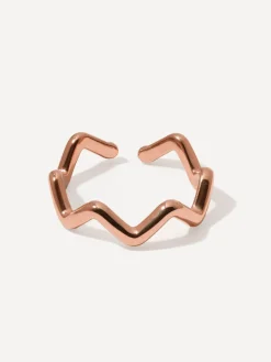 Wave Shaped Ring