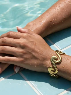 Wave Whisper Armcuff