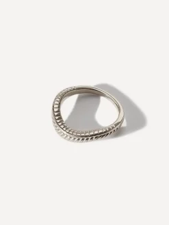 Wavy Scales Ring