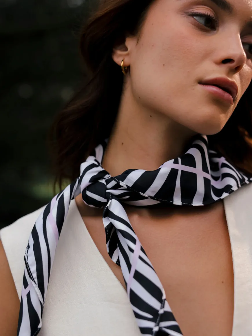 Wild Stripes Zebra-print Tuch